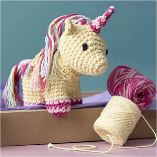 Creativ Company | Amigurumi Einhorn Häkelset DIY Baumwolle hellgelb regenbogenfarben - Racher
