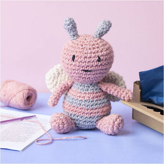Creativ Company | Amigurumi Honigbiene Häkelset DIY Baumwolle Pastellfarben - Racher