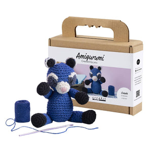 Creativ Company | Amigurumi Waschbär Häkelset DIY Baumwolle schwarz blauSchritt-für-Schritt-Anleitung für ein sicheres Erfolgserlebnis - Racher