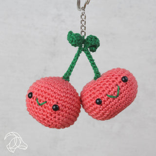Hardicraft | Cherries Schlüsselanhänger Häkel-Set DIY Kirsche Schlüsselanhänger - Racher