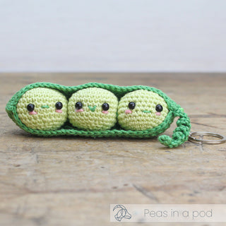 Hardicraft | Peas in a Pod Schlüsselanhänger Häkel-Set DIY Erbsenanhänger - Racher
